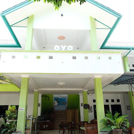 Oyo 2186 Esbe Hotel Syariah Tanjung Pandan Εξωτερικό φωτογραφία