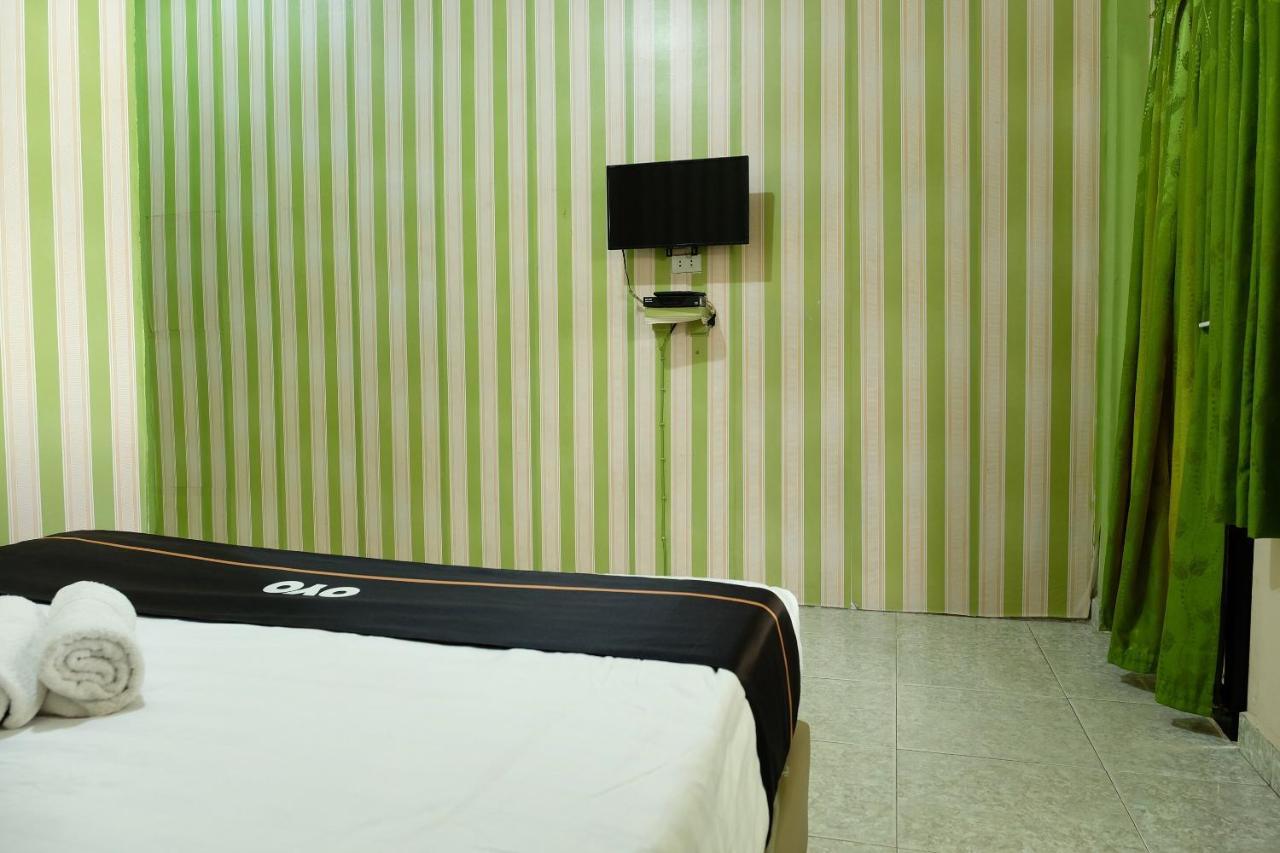 Oyo 2186 Esbe Hotel Syariah Tanjung Pandan Εξωτερικό φωτογραφία