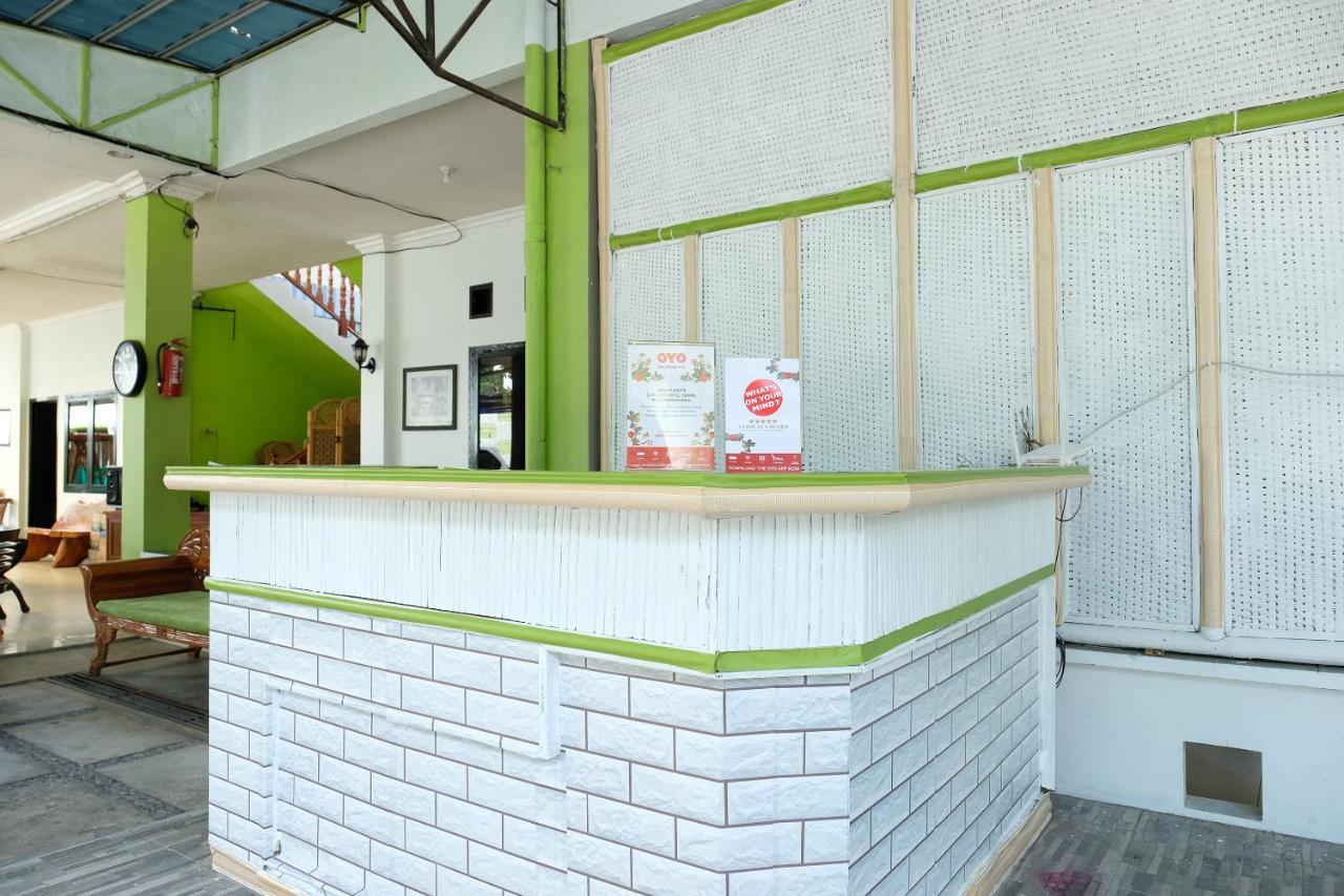 Oyo 2186 Esbe Hotel Syariah Tanjung Pandan Εξωτερικό φωτογραφία