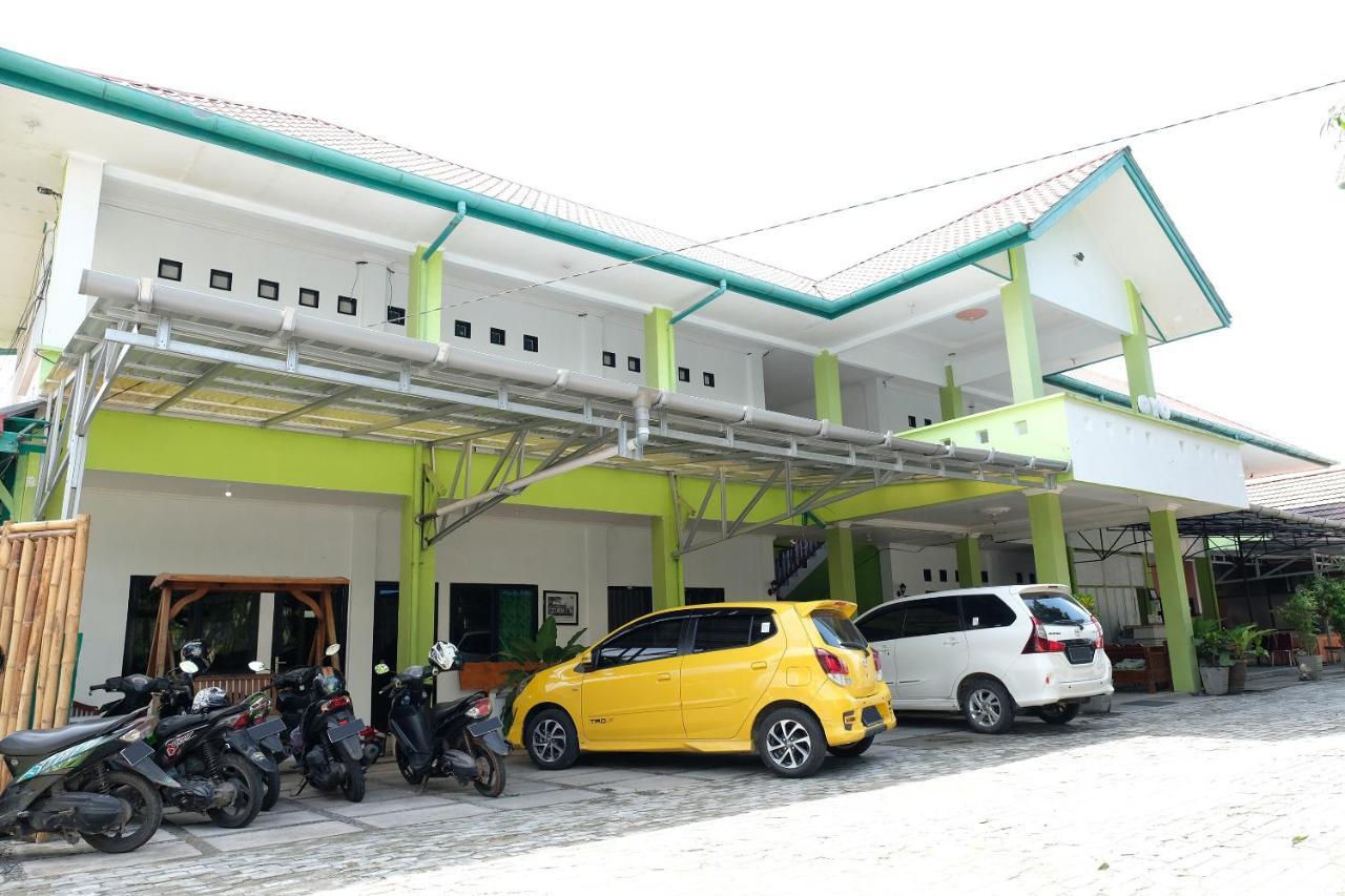 Oyo 2186 Esbe Hotel Syariah Tanjung Pandan Εξωτερικό φωτογραφία