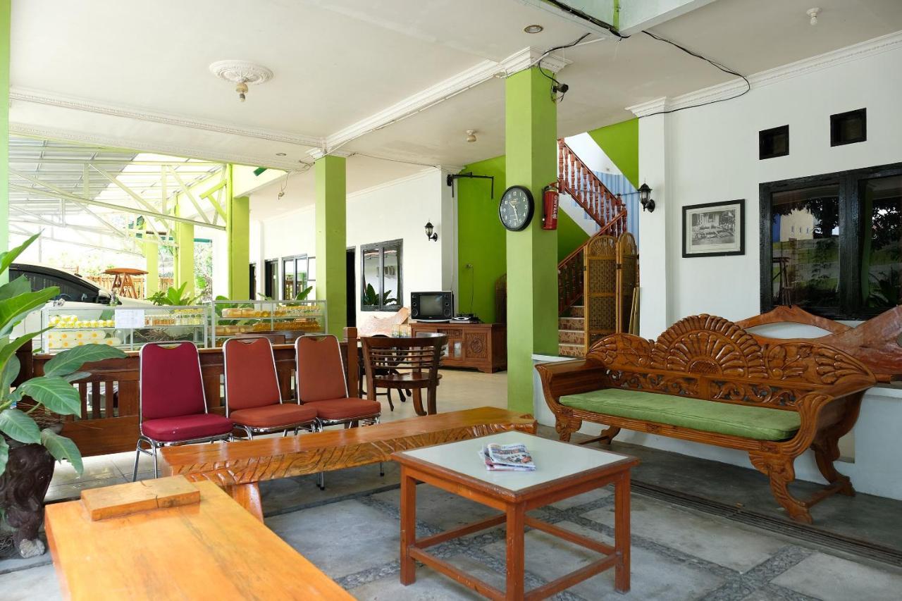 Oyo 2186 Esbe Hotel Syariah Tanjung Pandan Εξωτερικό φωτογραφία