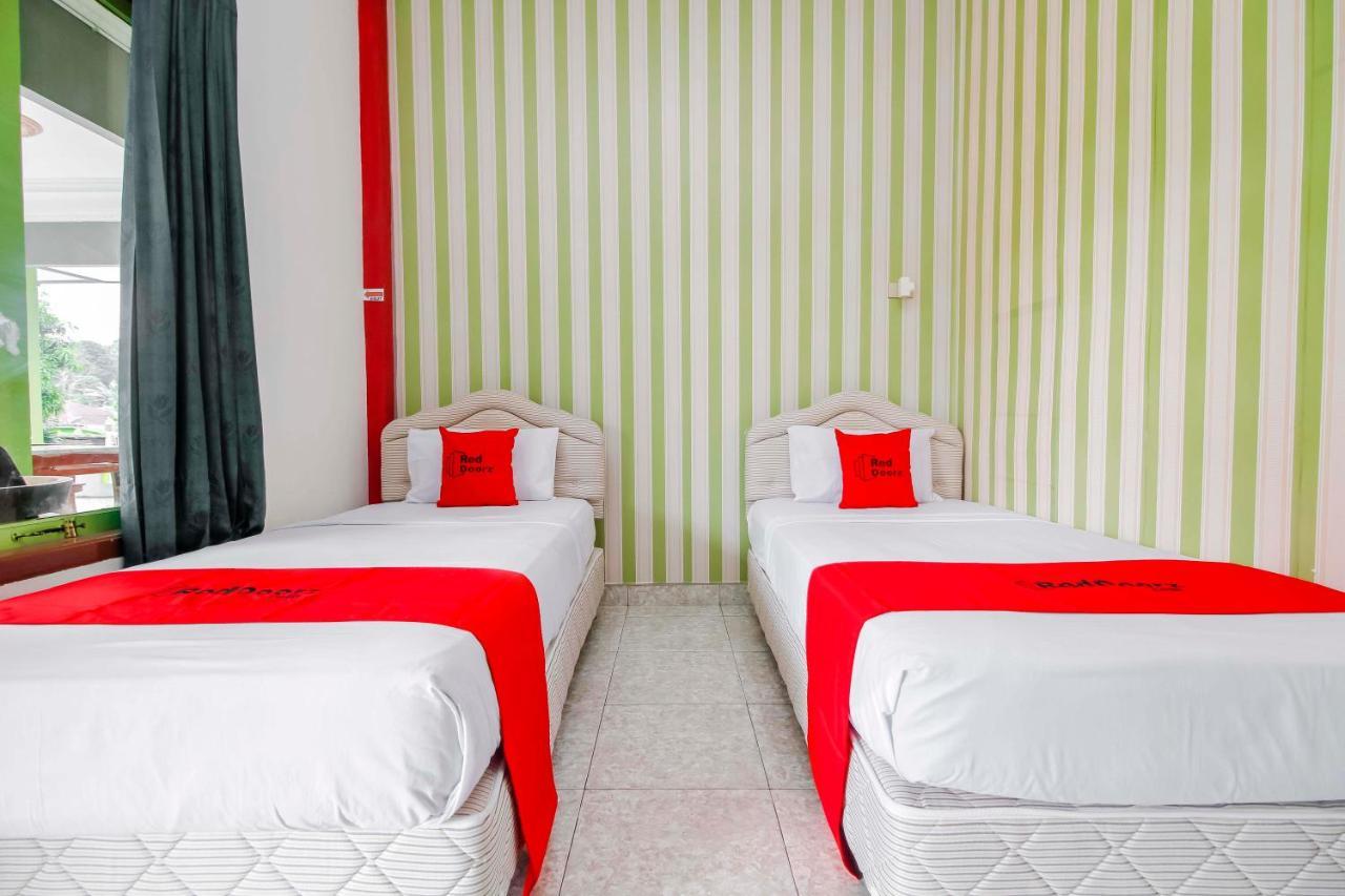 Oyo 2186 Esbe Hotel Syariah Tanjung Pandan Εξωτερικό φωτογραφία
