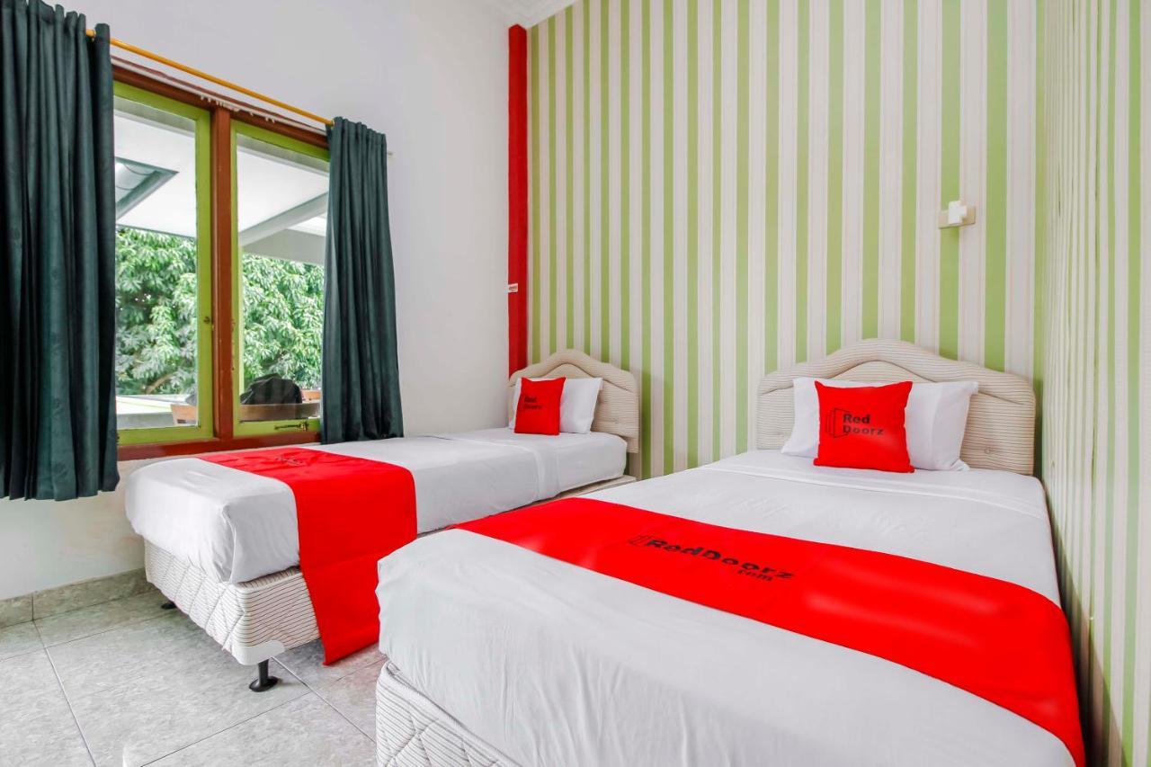 Oyo 2186 Esbe Hotel Syariah Tanjung Pandan Εξωτερικό φωτογραφία
