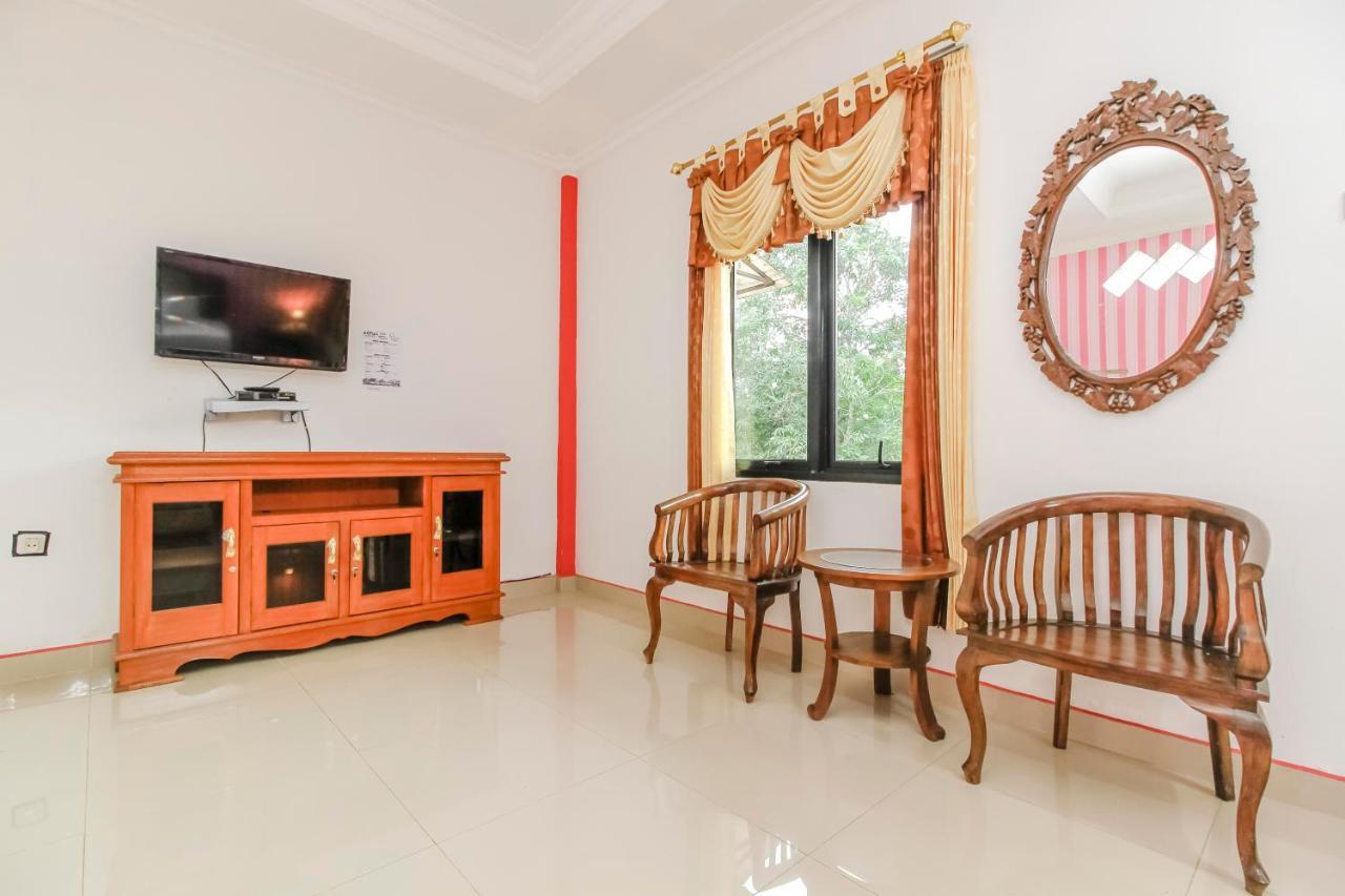 Oyo 2186 Esbe Hotel Syariah Tanjung Pandan Εξωτερικό φωτογραφία