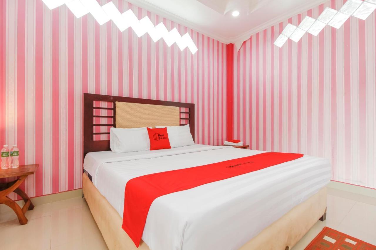 Oyo 2186 Esbe Hotel Syariah Tanjung Pandan Εξωτερικό φωτογραφία