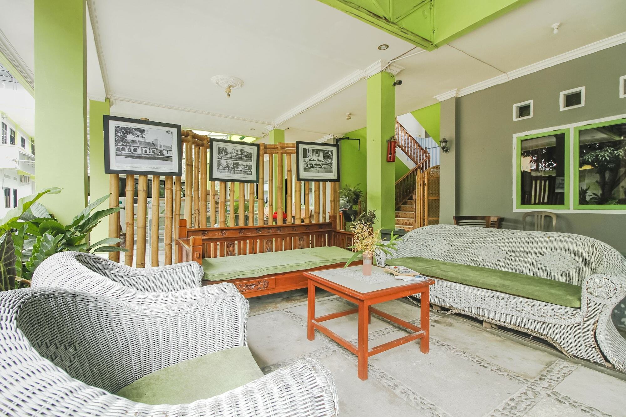 Oyo 2186 Esbe Hotel Syariah Tanjung Pandan Εξωτερικό φωτογραφία