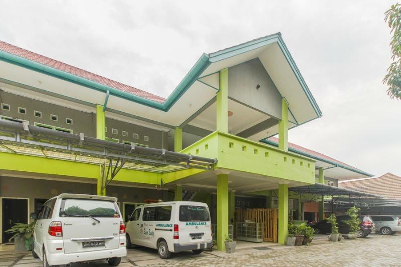 Oyo 2186 Esbe Hotel Syariah Tanjung Pandan Εξωτερικό φωτογραφία