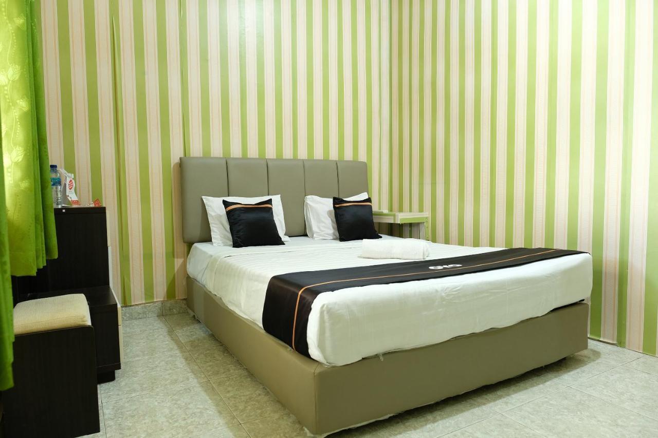 Oyo 2186 Esbe Hotel Syariah Tanjung Pandan Εξωτερικό φωτογραφία