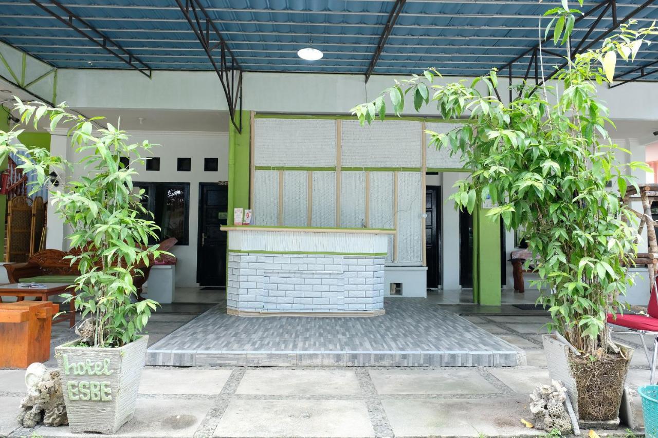 Oyo 2186 Esbe Hotel Syariah Tanjung Pandan Εξωτερικό φωτογραφία