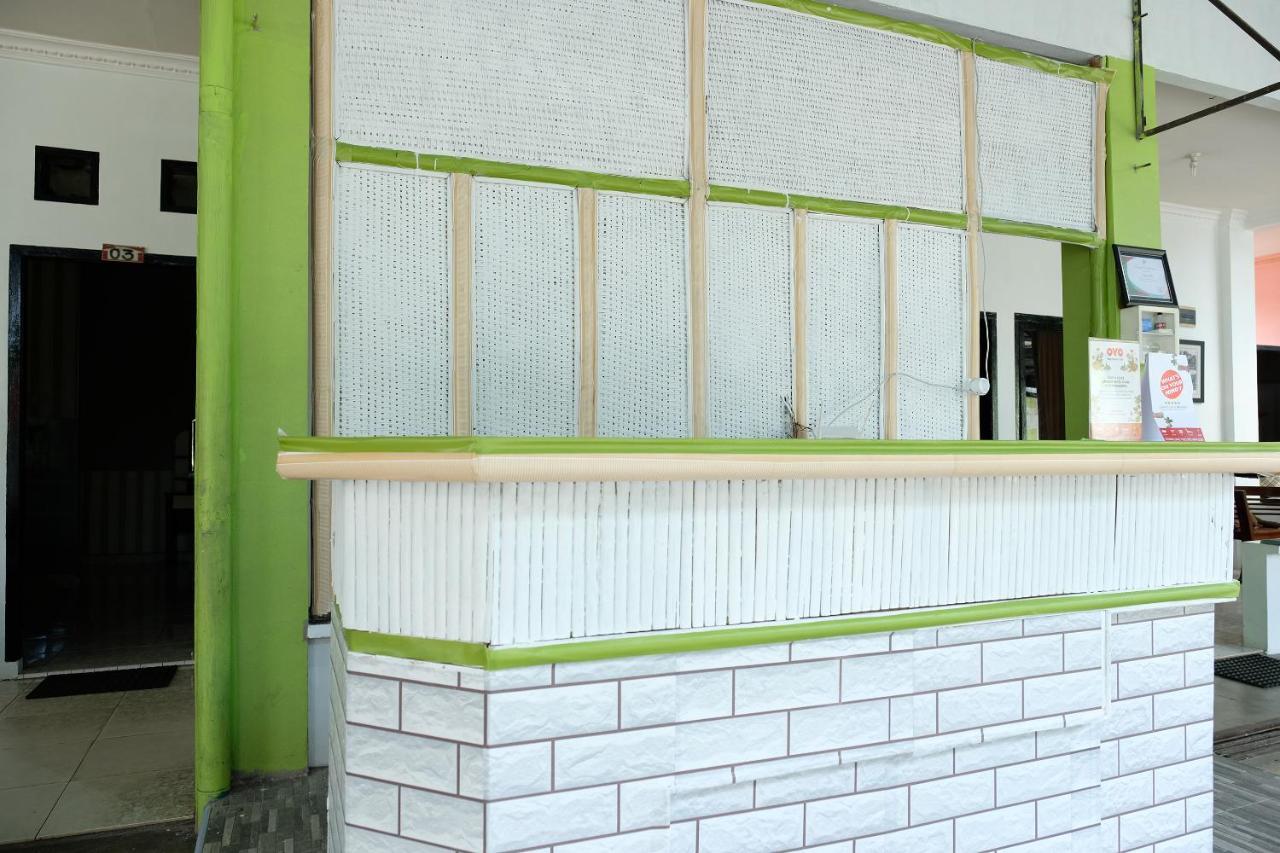 Oyo 2186 Esbe Hotel Syariah Tanjung Pandan Εξωτερικό φωτογραφία