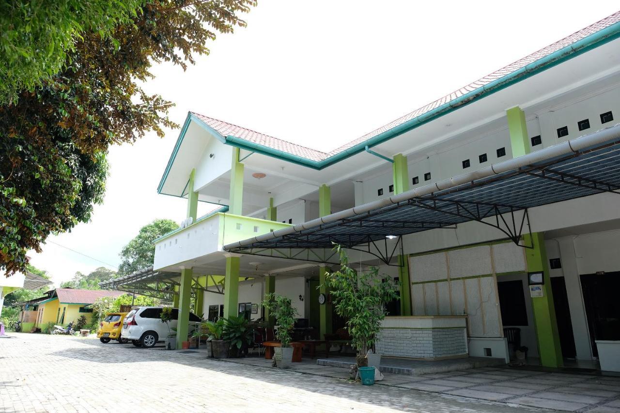 Oyo 2186 Esbe Hotel Syariah Tanjung Pandan Εξωτερικό φωτογραφία