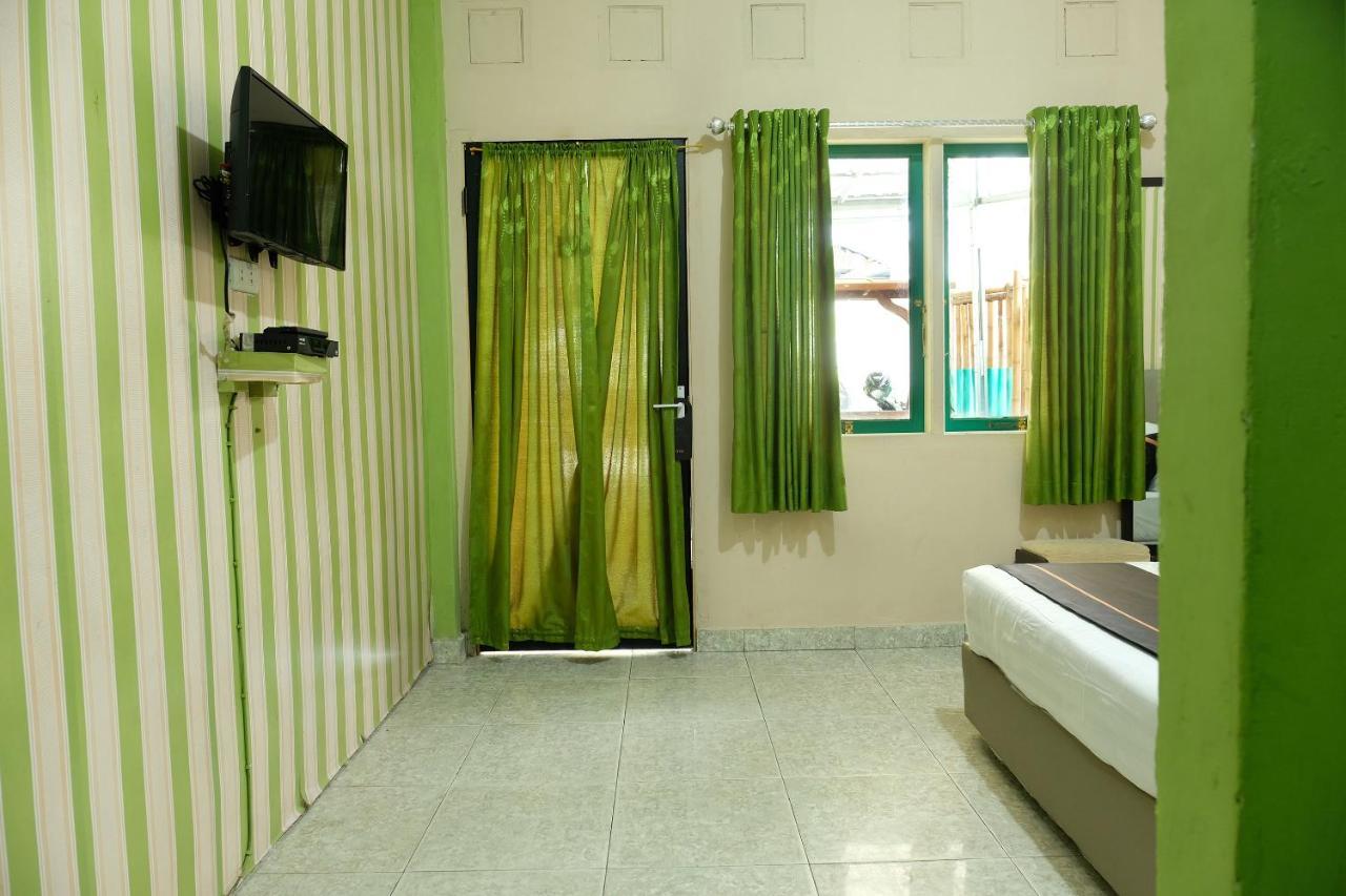 Oyo 2186 Esbe Hotel Syariah Tanjung Pandan Εξωτερικό φωτογραφία