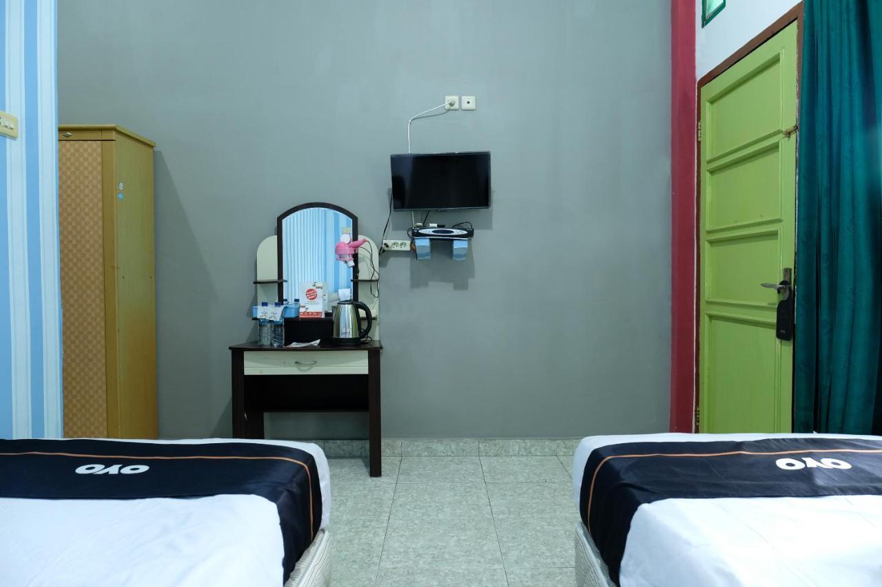 Oyo 2186 Esbe Hotel Syariah Tanjung Pandan Εξωτερικό φωτογραφία