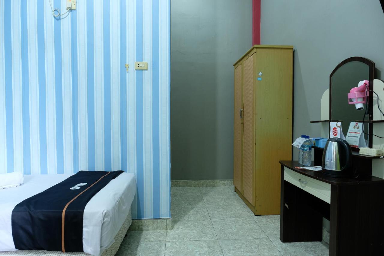 Oyo 2186 Esbe Hotel Syariah Tanjung Pandan Εξωτερικό φωτογραφία