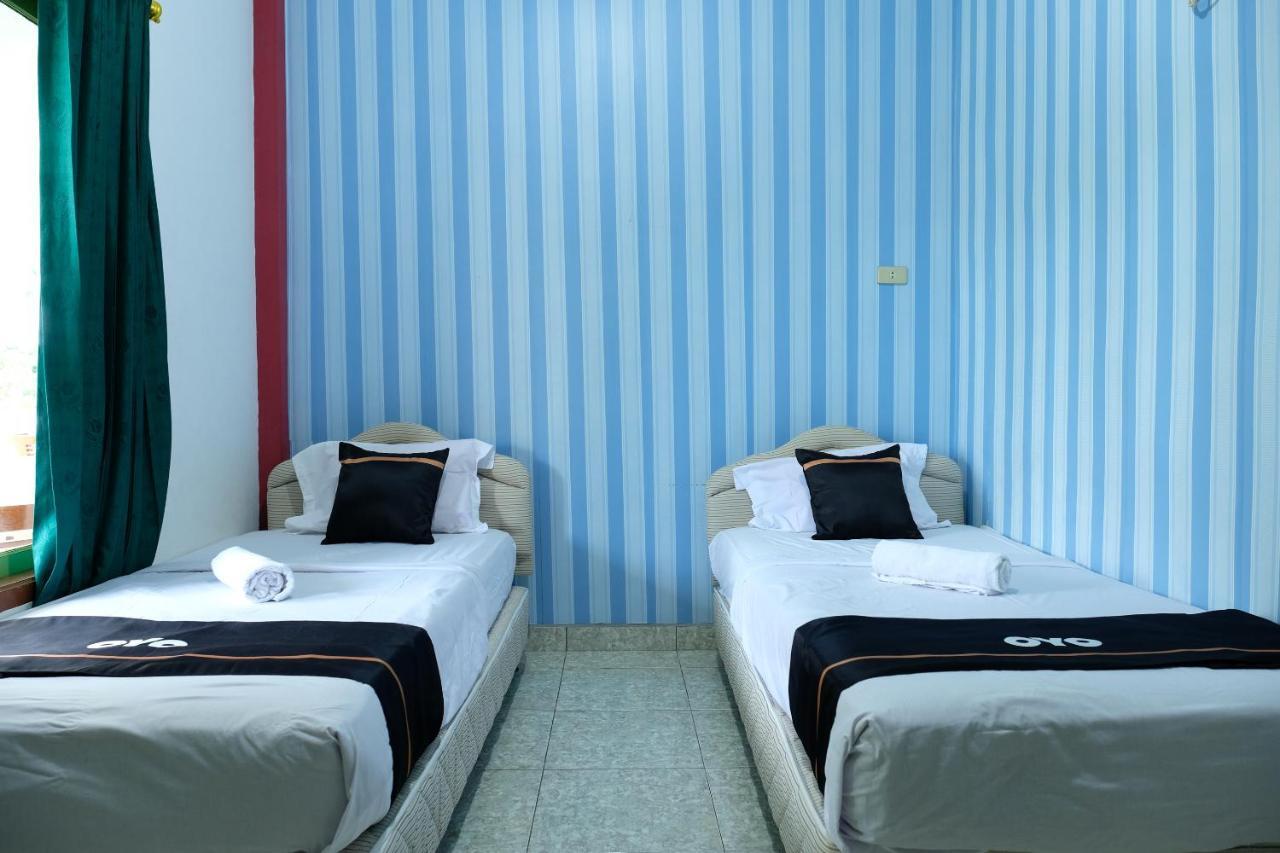 Oyo 2186 Esbe Hotel Syariah Tanjung Pandan Εξωτερικό φωτογραφία