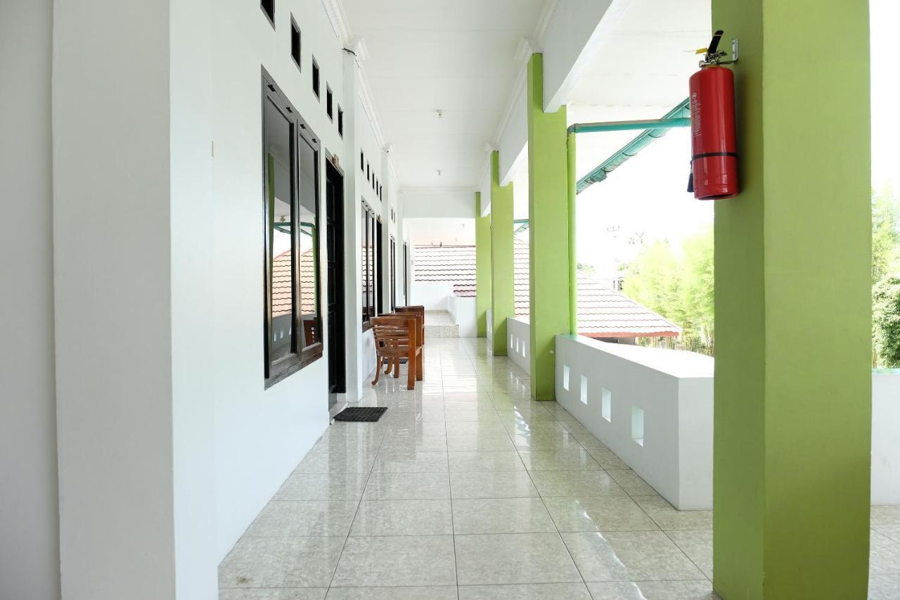 Oyo 2186 Esbe Hotel Syariah Tanjung Pandan Εξωτερικό φωτογραφία