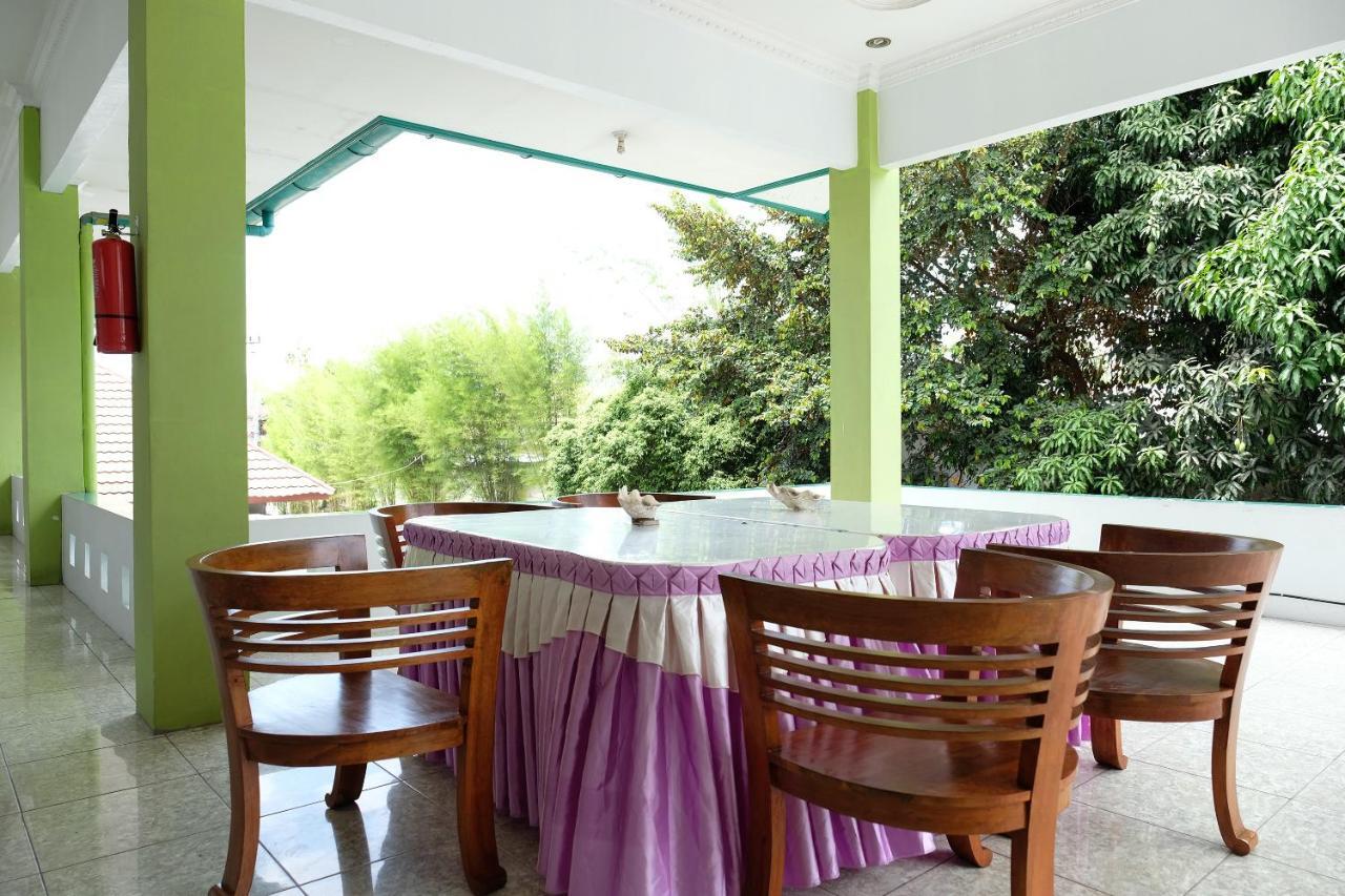 Oyo 2186 Esbe Hotel Syariah Tanjung Pandan Εξωτερικό φωτογραφία
