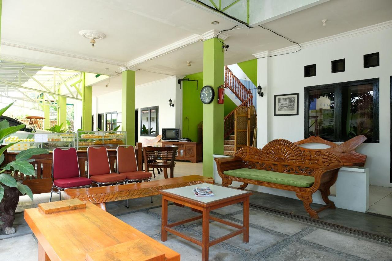 Oyo 2186 Esbe Hotel Syariah Tanjung Pandan Εξωτερικό φωτογραφία